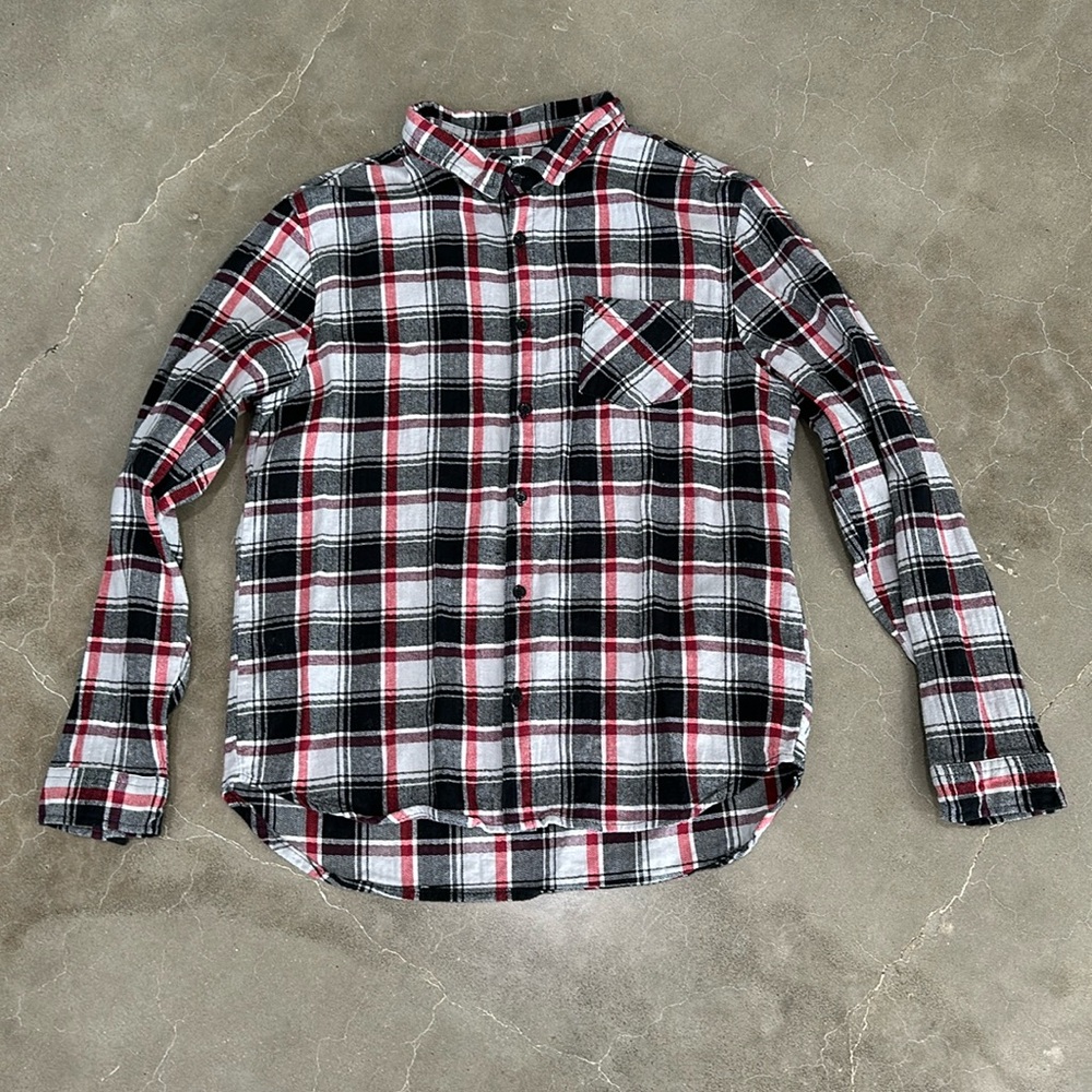 Men’s plaid button down